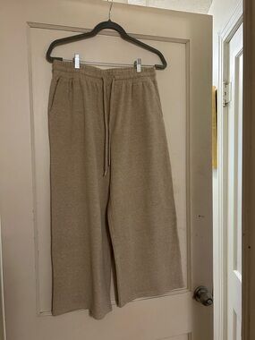 Time and Tru Neutral Beige Knit Lounge Pants